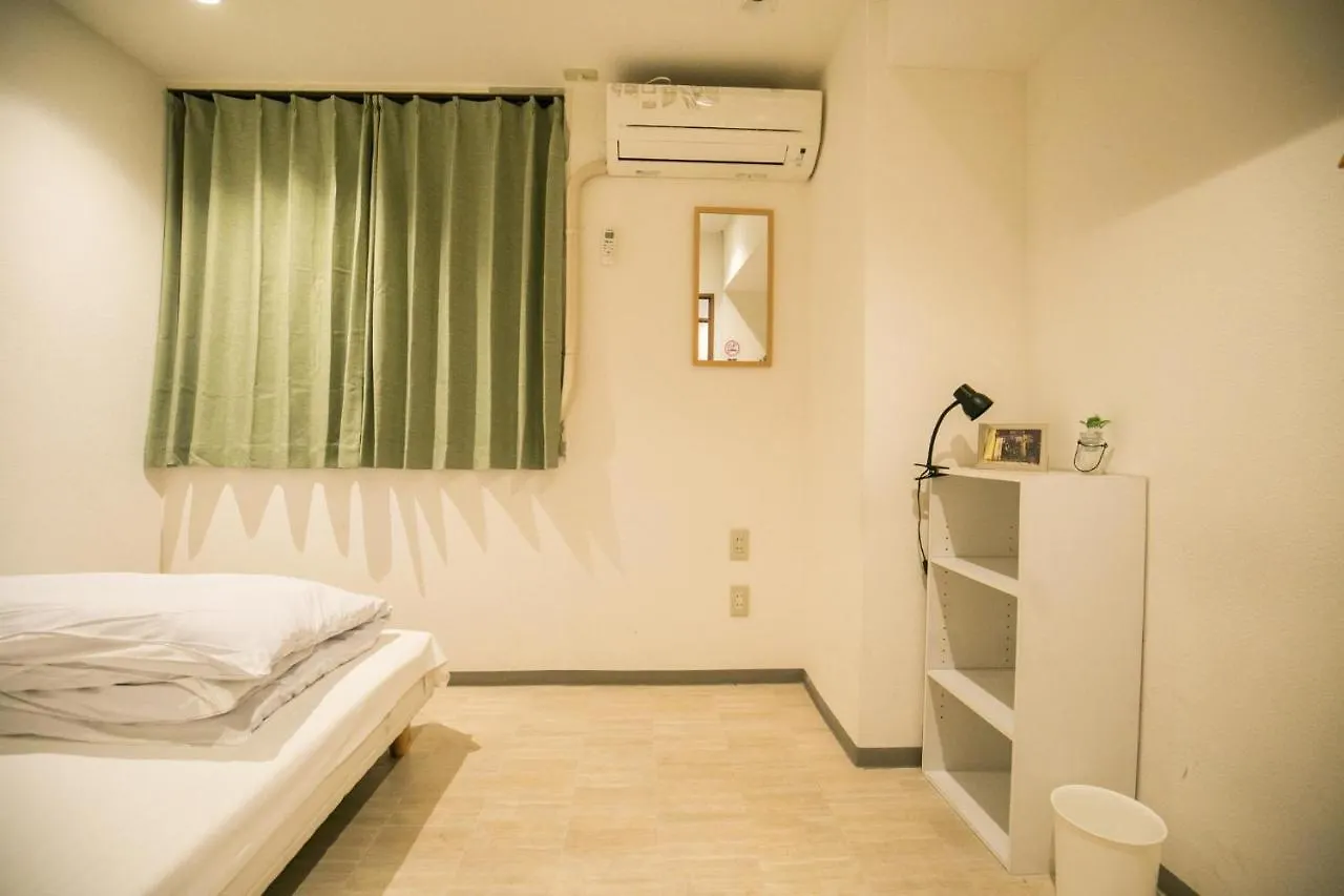 123 Guesthouse Ōsaka Maison d'hôtes